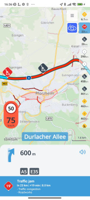 Traffic assistant &amp; Speedwarner